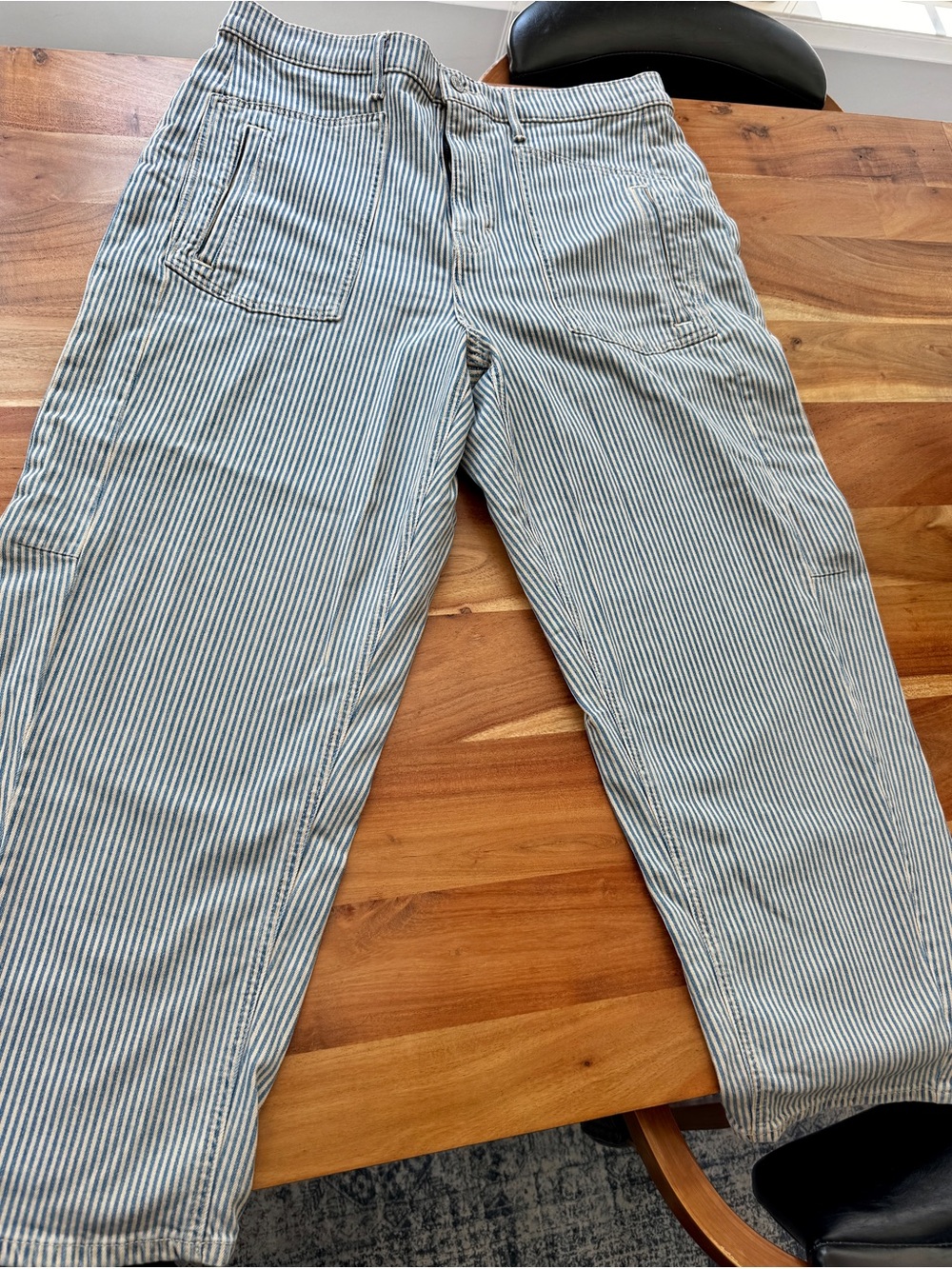 Lucky Brand Women's Blue and White Striped Cropped Jeans